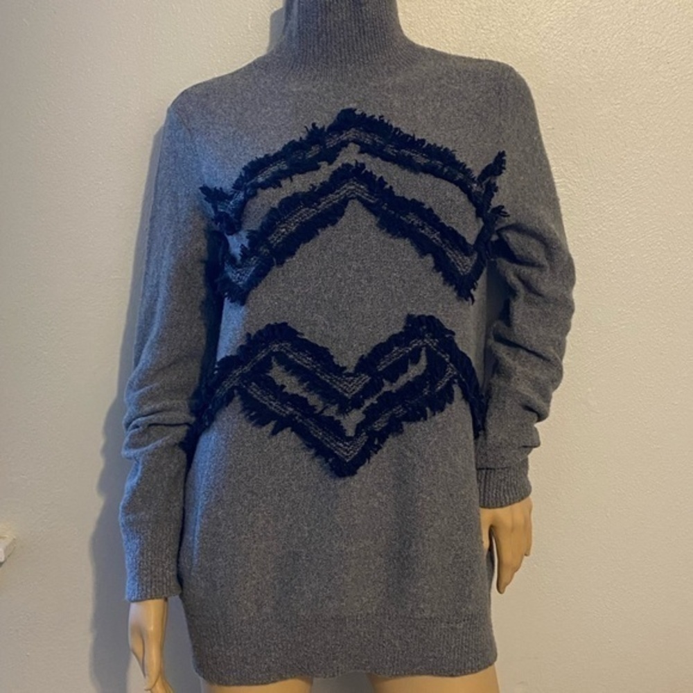 Loft outlet size M long sleeve sweater